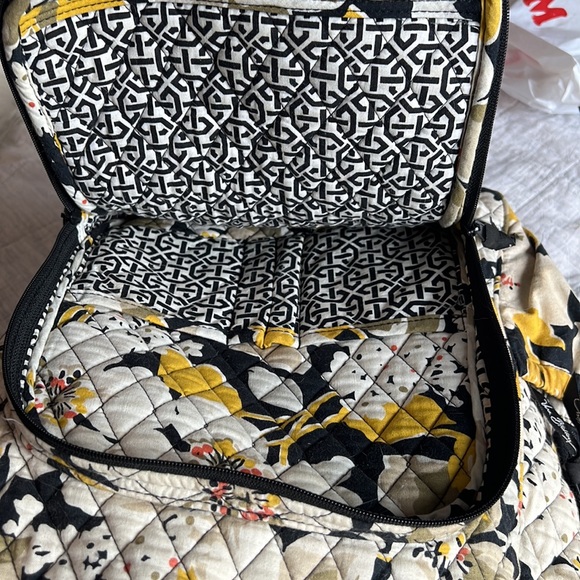 Vera Bradley Backpack - Picture 5 of 7